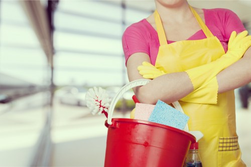 Deep cleaning treatment for stained carpet fibres in NW3